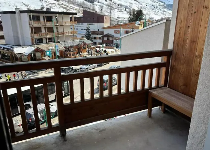 With Mountain View Balcony *